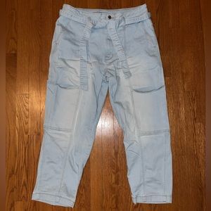 Light wash stretchy jeans